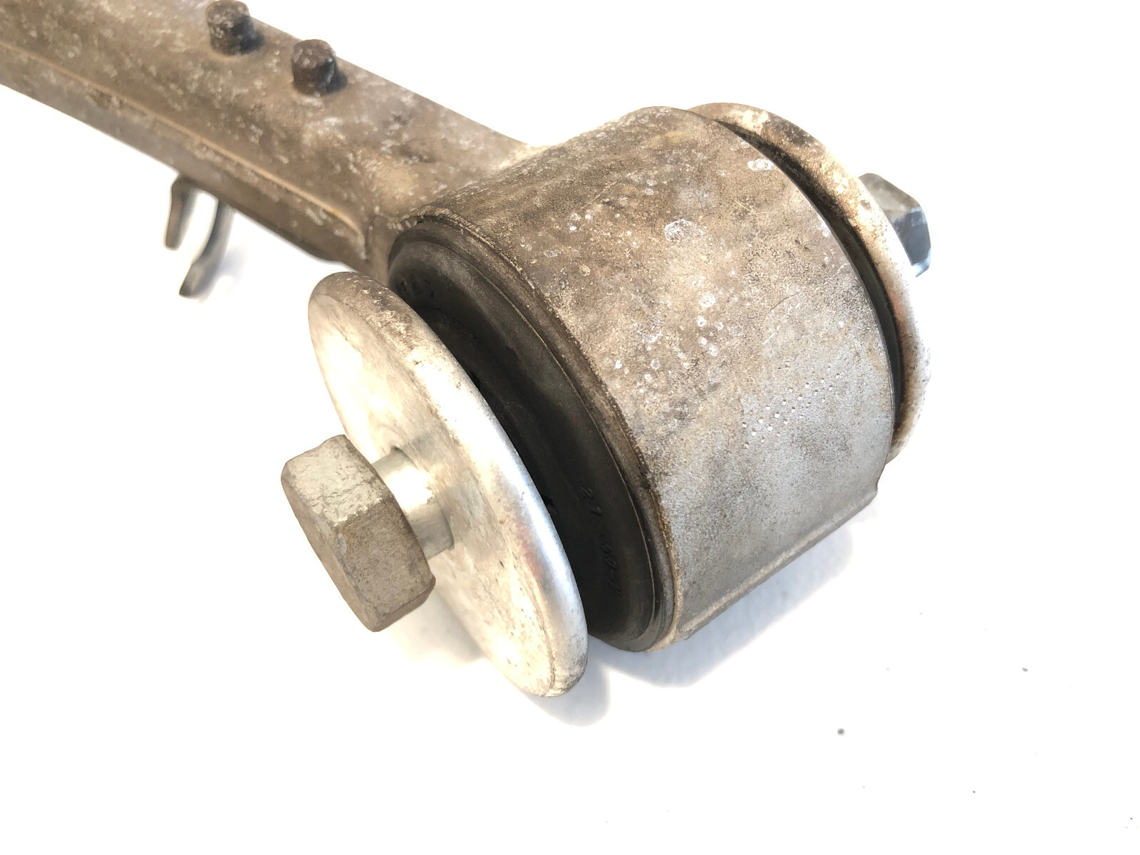 06 MASERATI QUATTROPORTE M139 FRONT RIGHT SIDE UPPER CONTROL ARM 3206582 USED