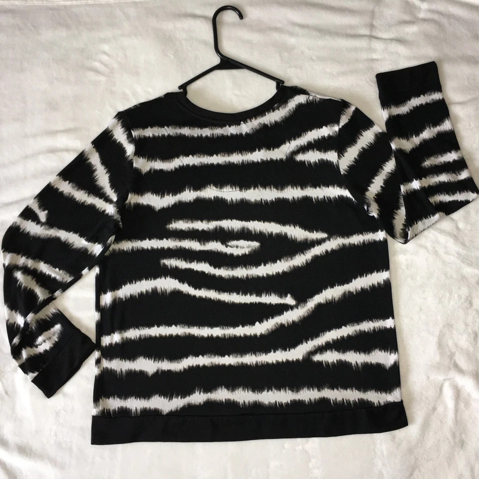 Camisa Pullover Kensie Suéter Cebra L Negro Blanco Manga Larga Elástica Para Mujer... Foto 3 de 4