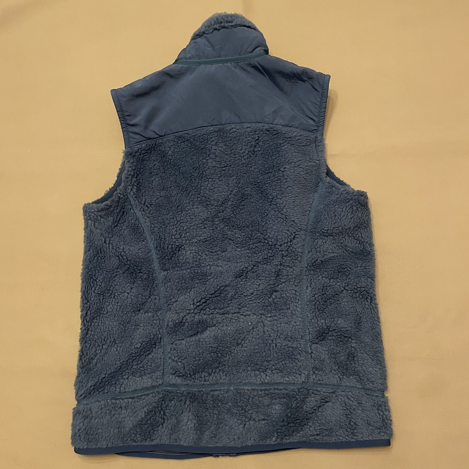 Patagonia Womens Retro X Deep Pile Sherpa Fleece Vest… Gem