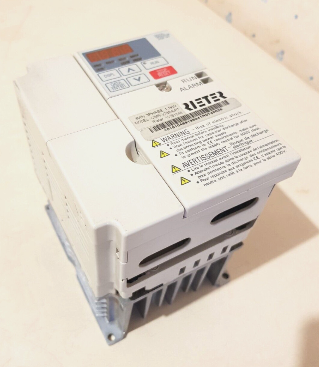 YASKAWA CIMER-V7BR40P7 frequency converter 1.1 KW #231