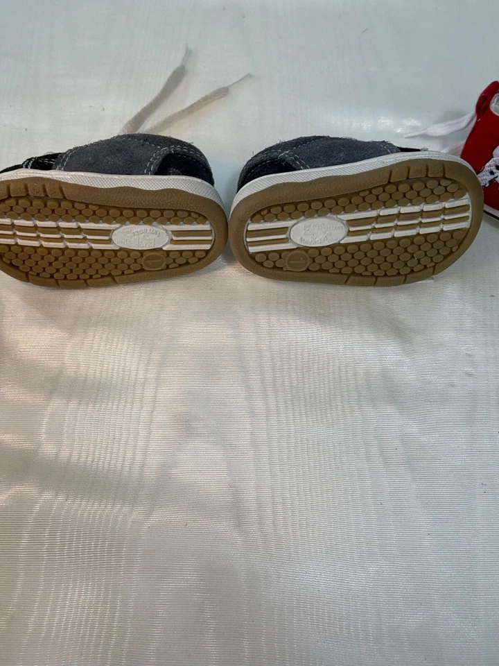 ZAPATOS BEBÉ NIÑO 2 PARES AZUL MARINO Y ROJO TALLA 1 Foto 3 de 4