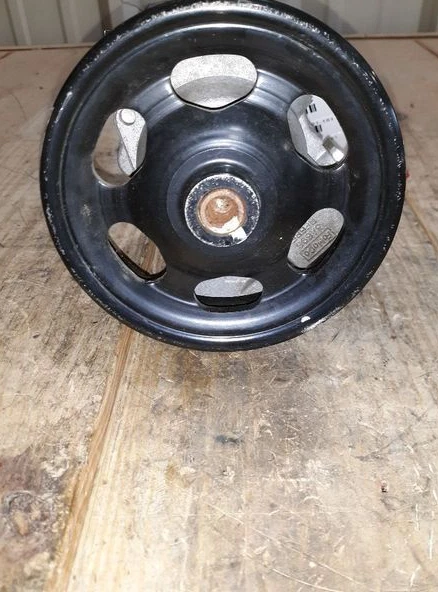 Bomba de dirección asistida Ford F250 F350 F550 Super Duty 2017-2019 6,7 L Foto 3 de 4