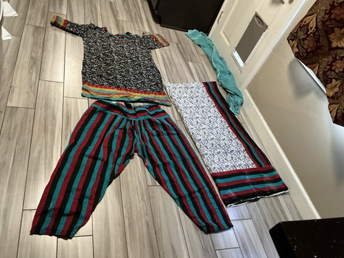 Cotton Paisley Flower salwar kameez with dupatta Set, 46” Bust, 36” Long, Great