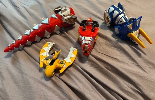 POWER RANGERS DINO THUNDER - THUNDERSAURUS megazord deluxe - Bandai