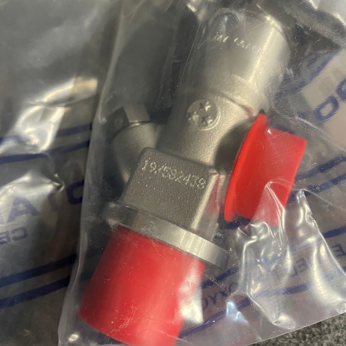 CEODEUX D20010447 Oxygen Cylinder Gate Valve 1" Stainless Steel, Box of 20*