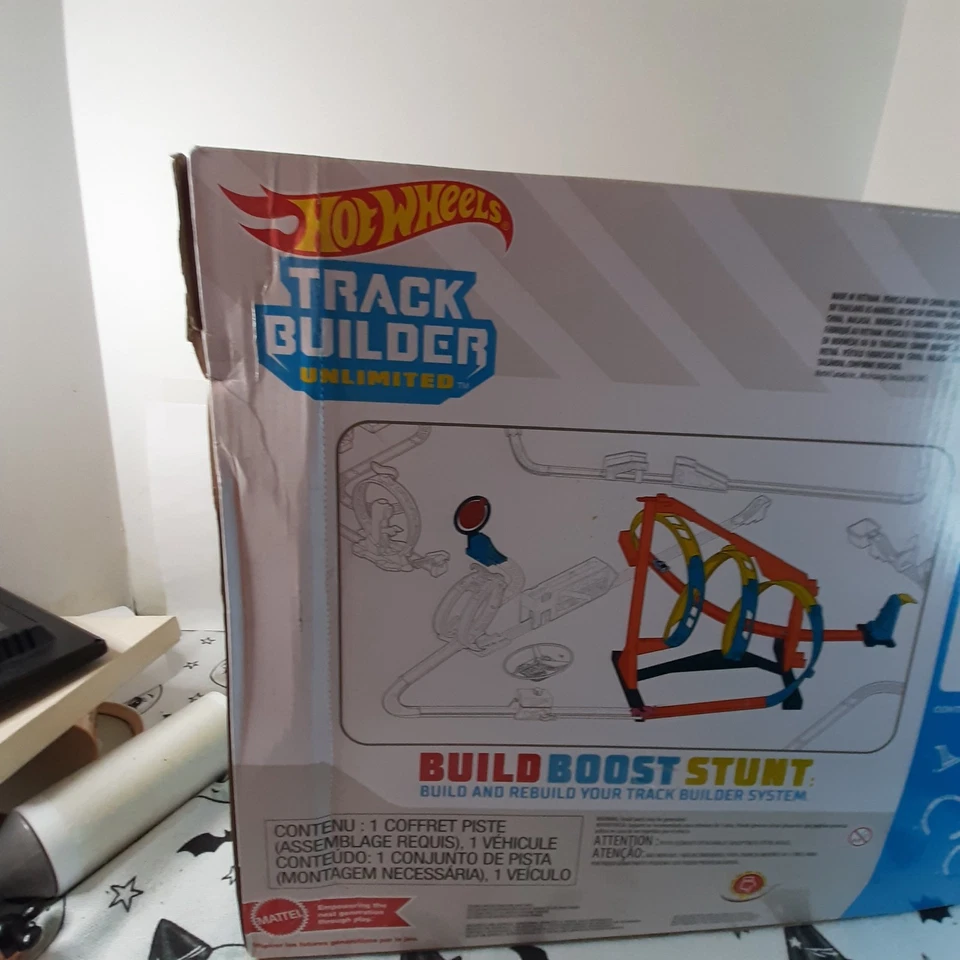 Hot Wheels Track Builder Unlimited Corkscrew Twist Kit Race Track 2022 Car Toy - Image 4 of 4