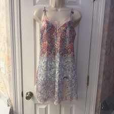 Victoria s Secret Slip Women s Medium Pink Lace Floral Bows Adjustable Strap Y2K