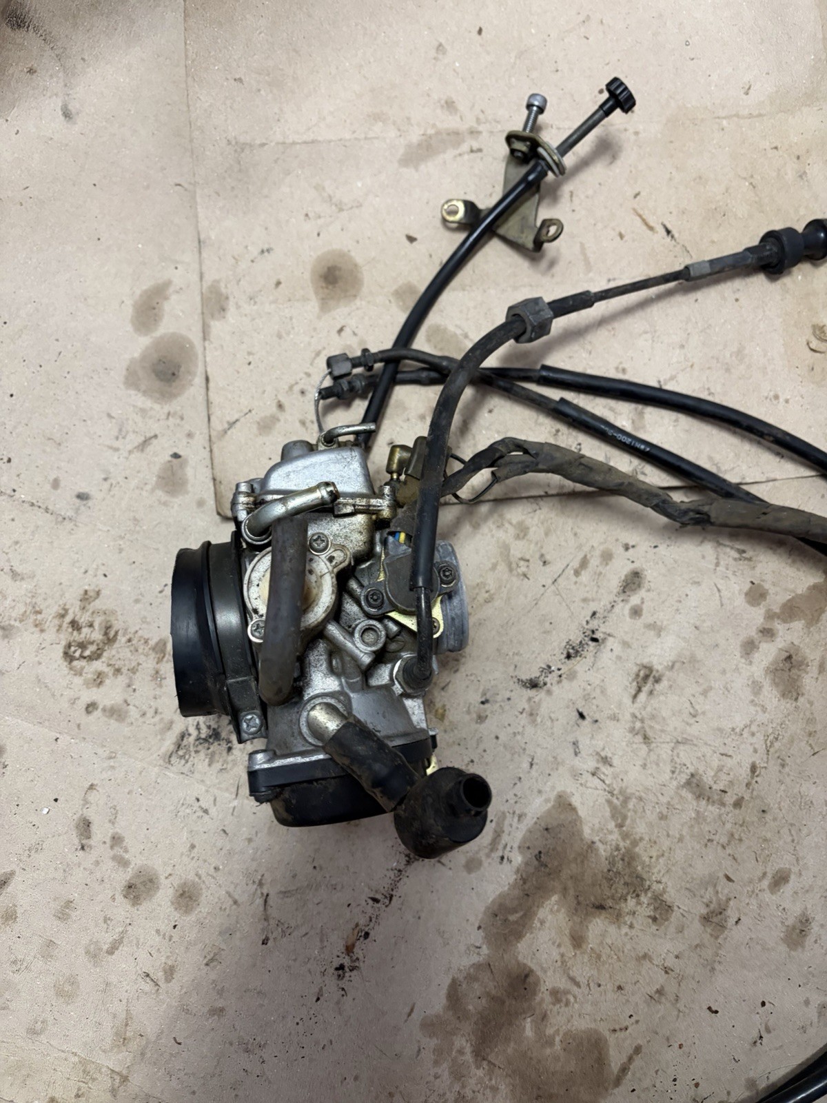 04-07 Yamaha XV1700 Midnight Road Star  Carb Carburetor (NEEDS CLEAN)
