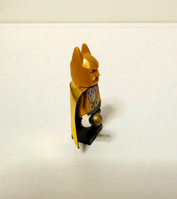 LEGO Batman The Bat-Pack Batsuit Minifigure DC Super Heroes 70909 Gold Cape