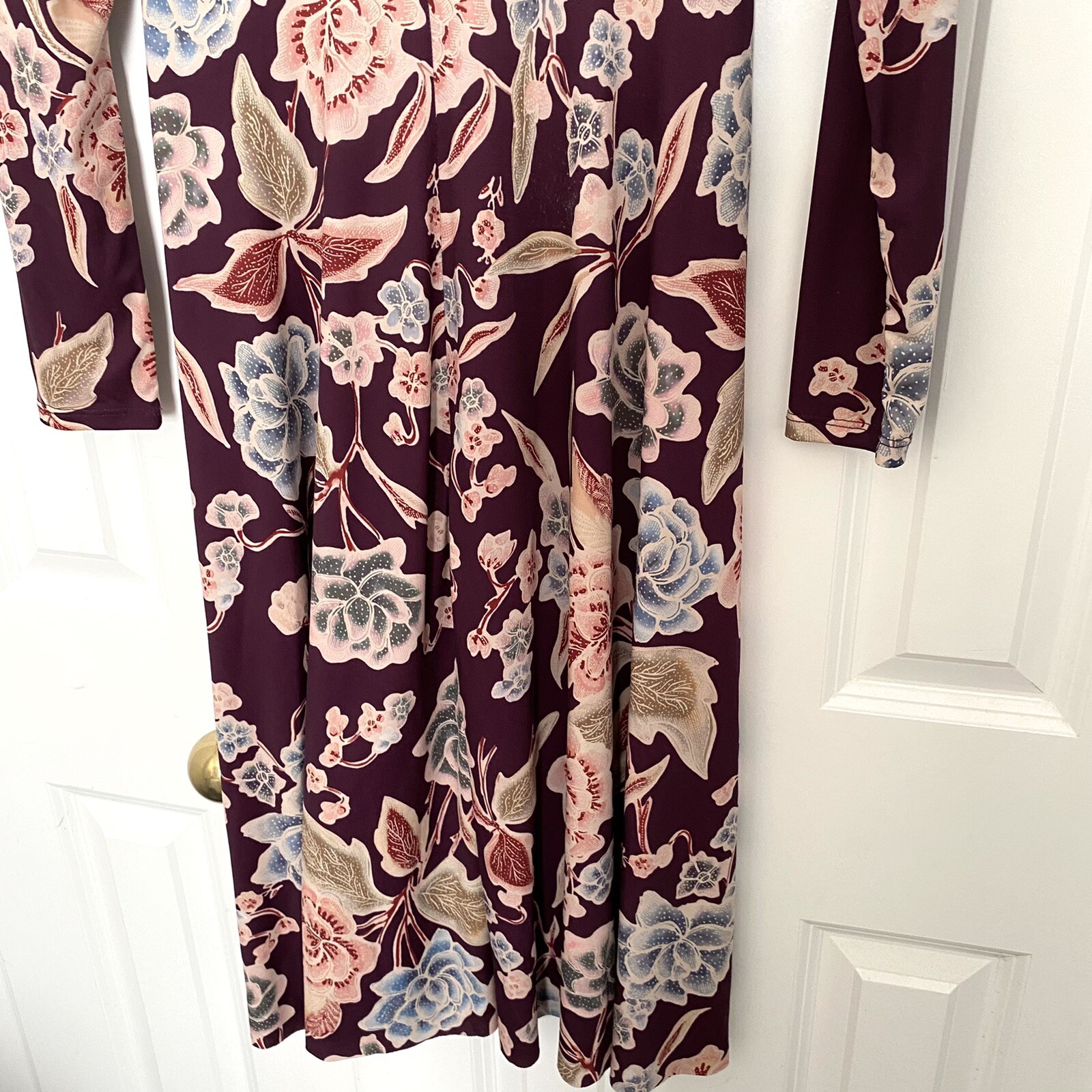 Zara Wine Floral Print Knit Dress with Open Back Mock… Gem