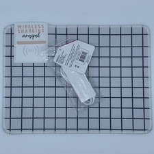 Vivitar Wireless Charging Mousepad 8"x11" White And Black Checkered