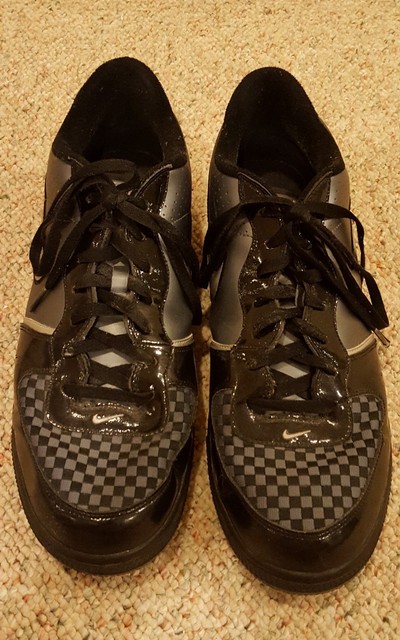 checkered nike shoes