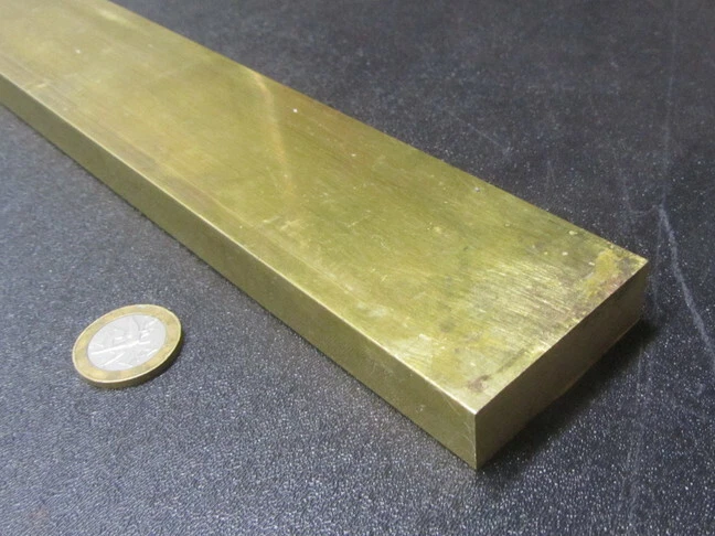 Barra plana de latón 360 5/8" de grosor x 2,00" de ancho x 24,0" de largo Foto 2 de 4