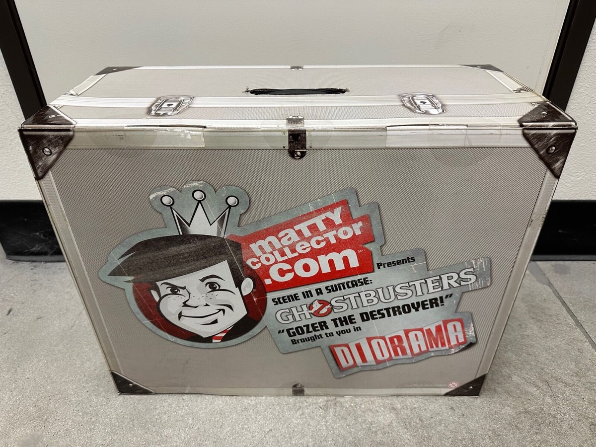 SDCC 2011 Ghostbusters Matty Collector Gozer The Destroyer STAY