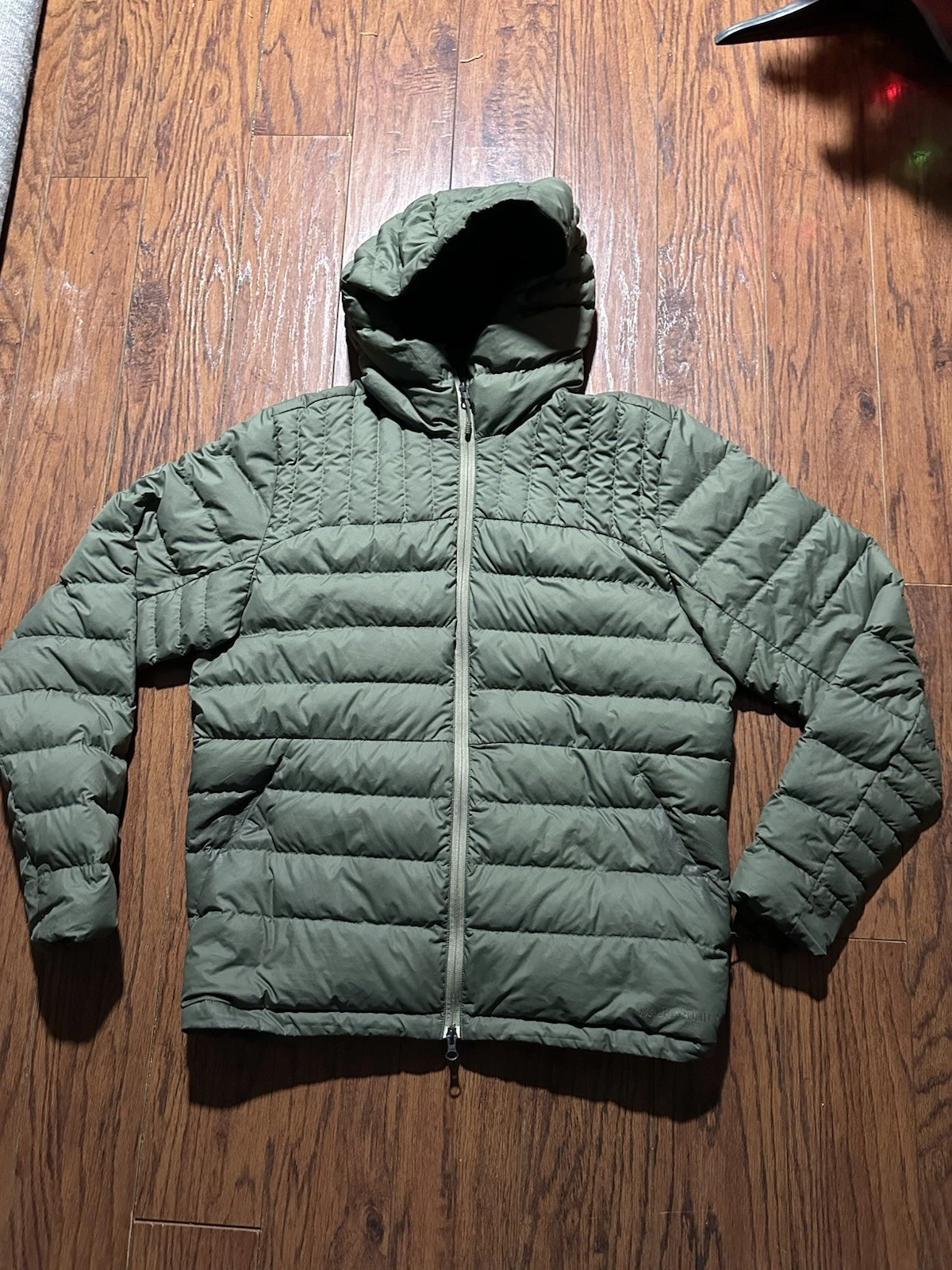 Backcountry Men’s M Puff Jacket Grey Hood Zip Preowned Zip