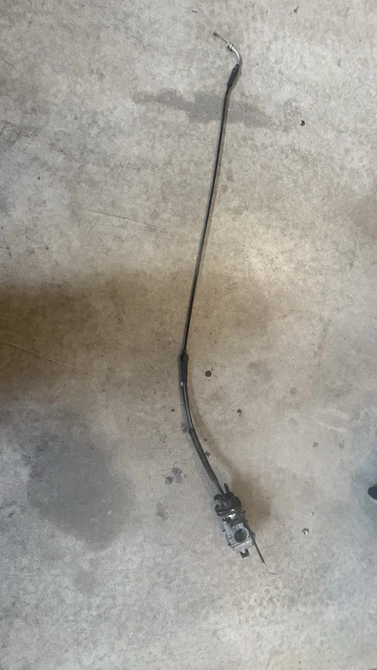 1981 川崎 Ke100 汽化器带油门电缆 — 第 2/2 张图片