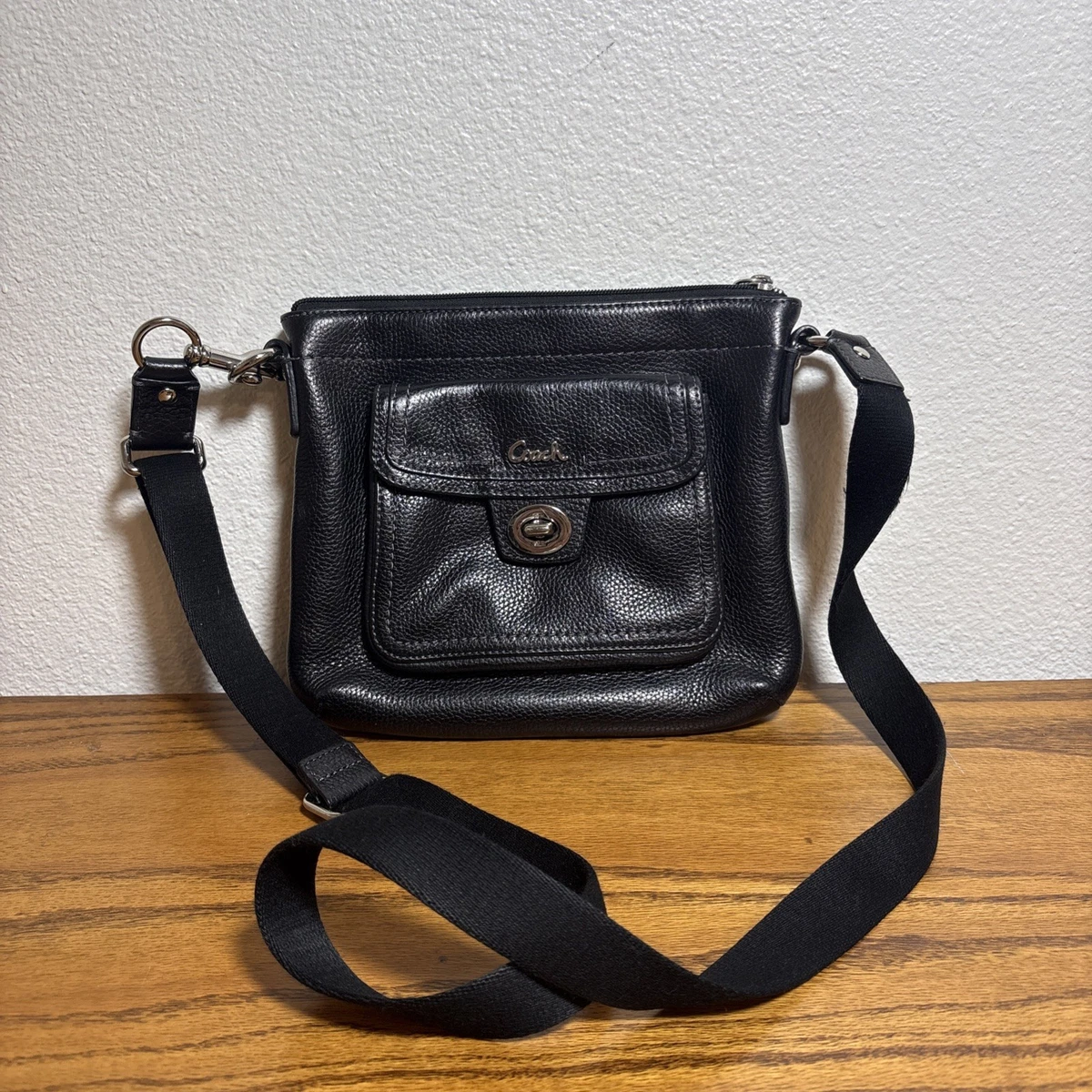 Coach Swingpack Turn Lock Bags & Women's Leather Exterior for sale