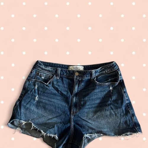 Hollister Co. Curvy Ultra High Rise Mom 3” Shorts