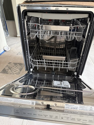 #ad #ad Samsung 24” Top Control Stainless Steel Dishwasher $200.00