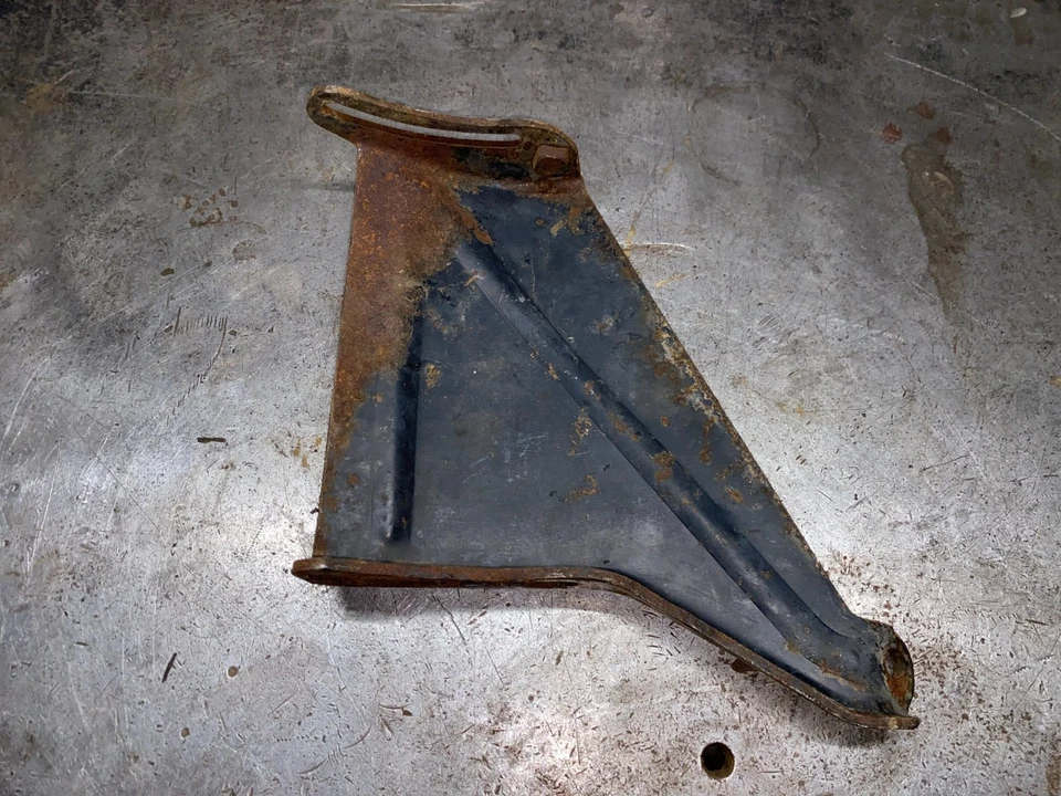 68-70 Buick Riviera/Wildcat/Electra upper A/C compressor bracket 400 430 455 - Image 2 of 4