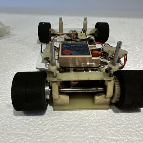 ORIGINAL VINTAGE ASSOCIATED RC12E ONROAD PAN CAR 1/12 SCALE - Picture 13 of 24