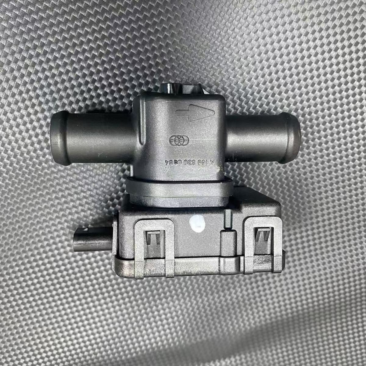 0EM Coolant Shut Off Valve For Smart 451 2009-2014 A1698300884