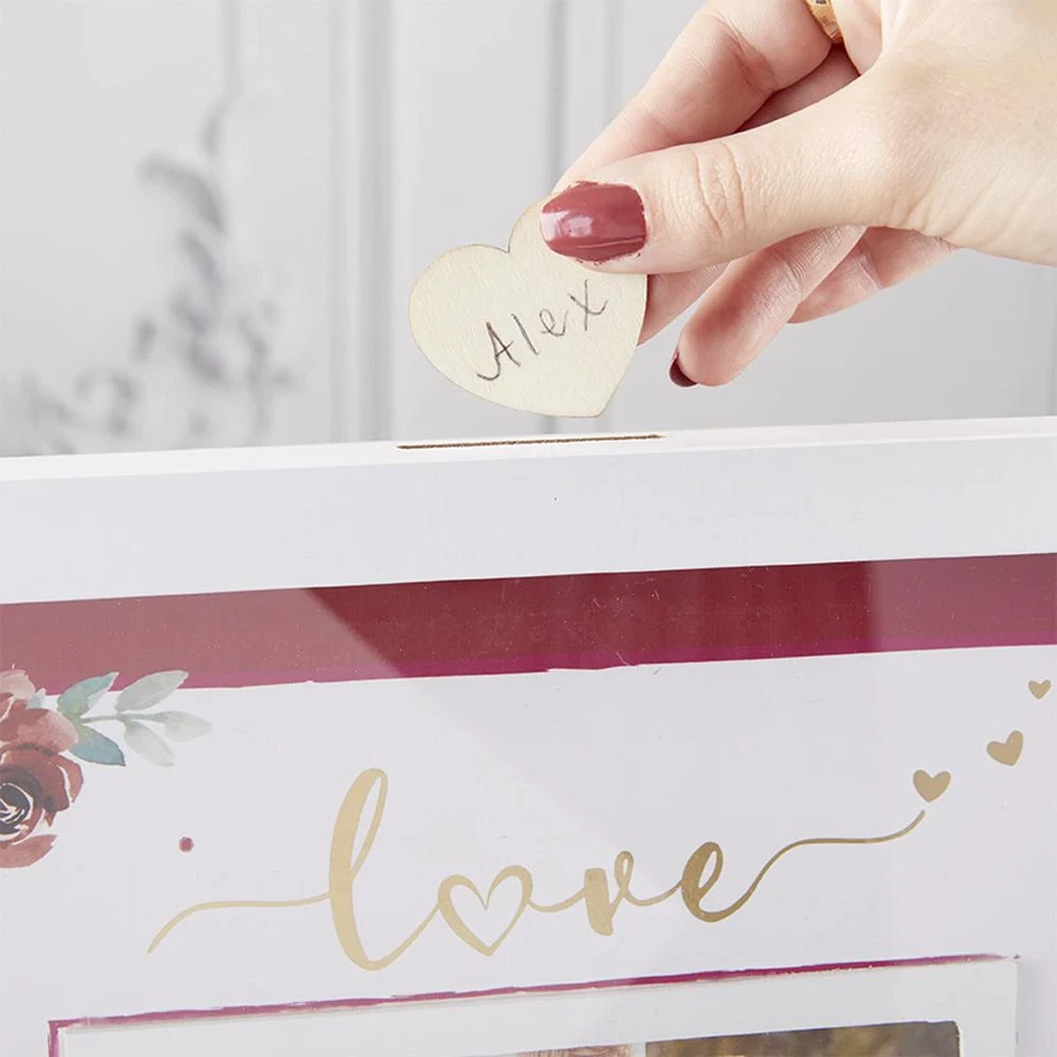 Libro de visitas floral borgoña y rubor alternativo con 75 corazones de madera Foto 3 de 4