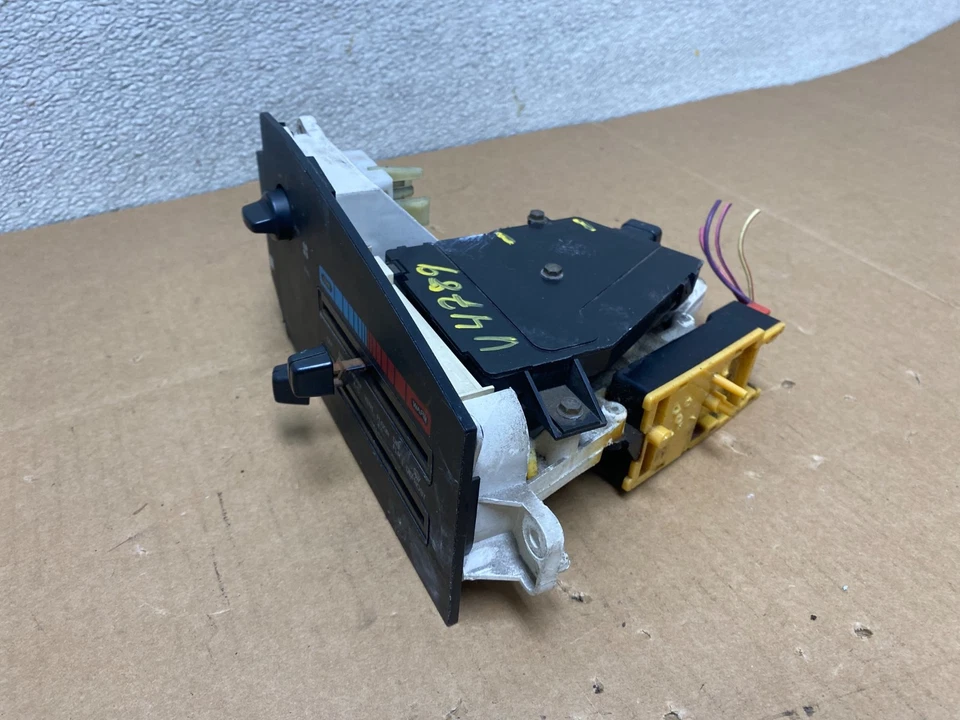 1992 to 1996 Ford Van Econoline E150 E250 A/C Heater Climate Control v4789 DG - Image 3 of 4