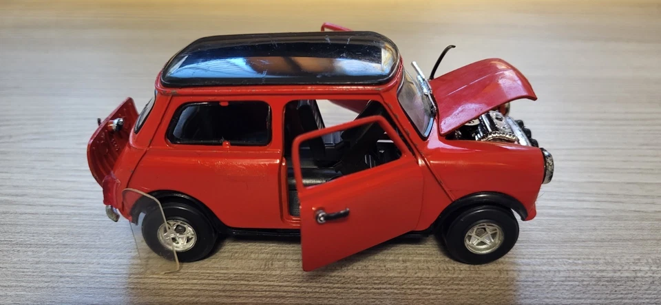Polistil Mini Cooper 582 1:25 - Immagine 3 di 4
