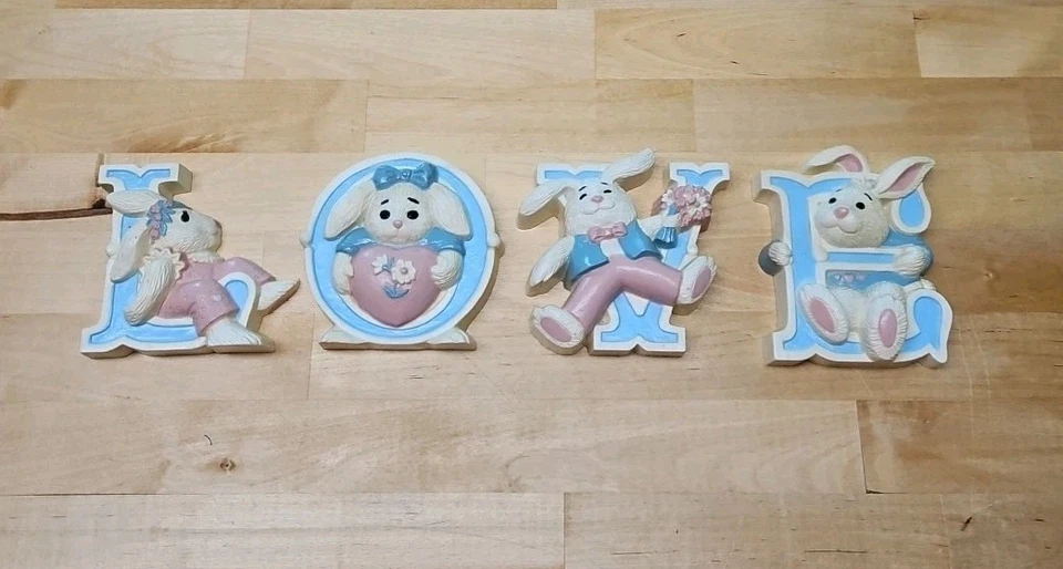 Винтажный настенный декор для детской комнаты 1992 Burwood пластик LOVE кролики - Изображение 2 из 4