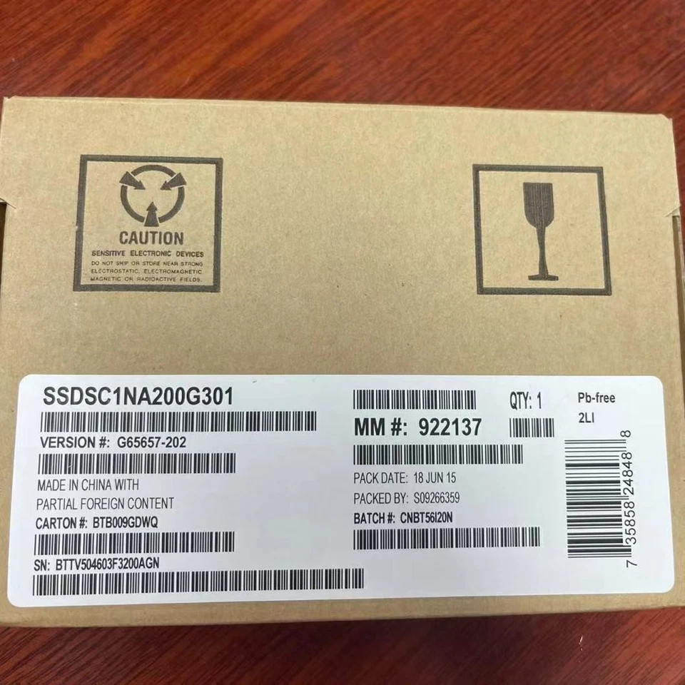 200GB Intel SSD 1.8" S3700 Solid State Drive SSDSC1NA 200G3 USATA 5DV10270 - Image 4 of 4