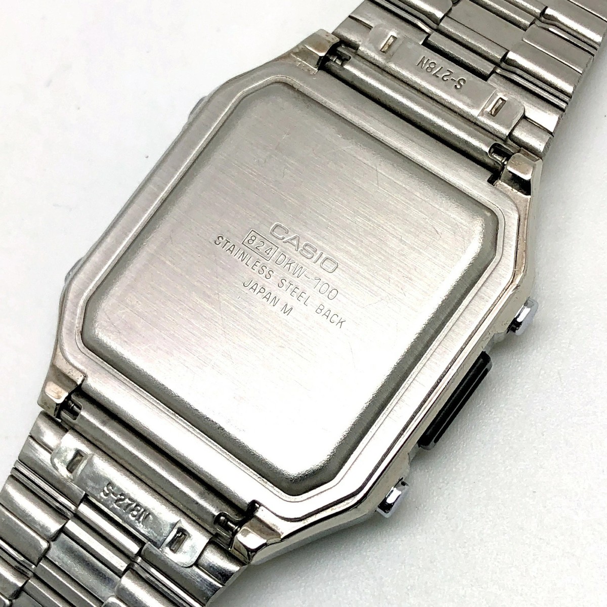 Casio Data Bank DKW-100 Digital Quartz Watch Battery Operated Used