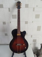 Yamaha AEX500 Semi Hollow Electric Guitar Sunburst very good condition