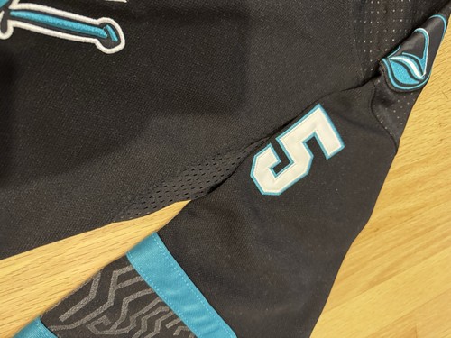 Adidas NHL San Jose Sharks - Karlesson #65 Jersey -size L/XL - Picture 4 of 10
