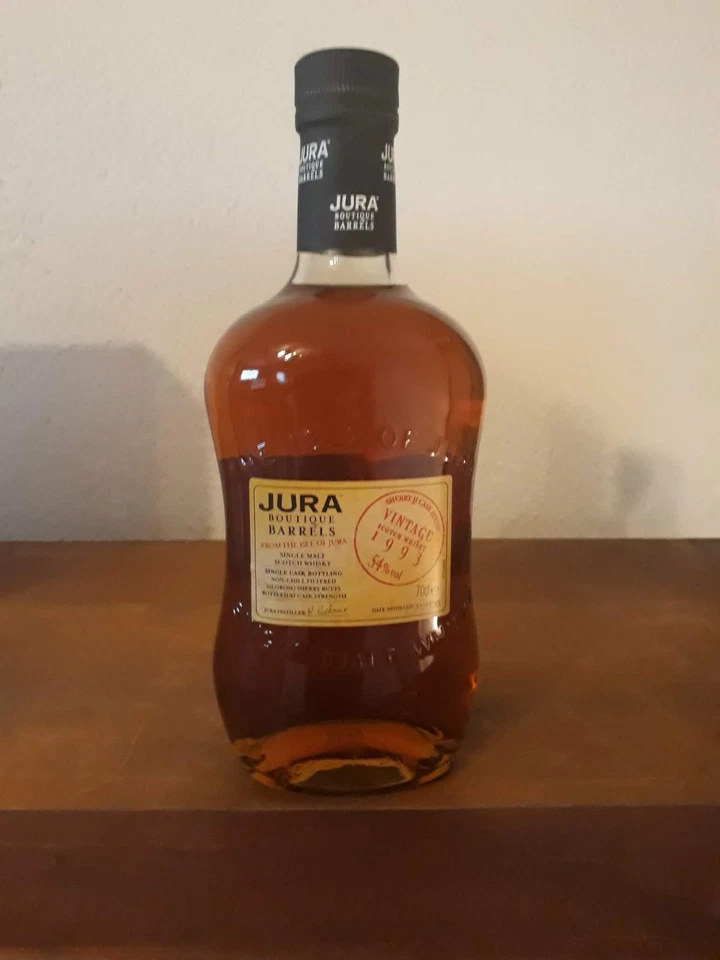 Whisky Isle of Jura 1993  Oloroso Sherry Butt 1 of 300 bouteilles 54% - Photo 1/1
