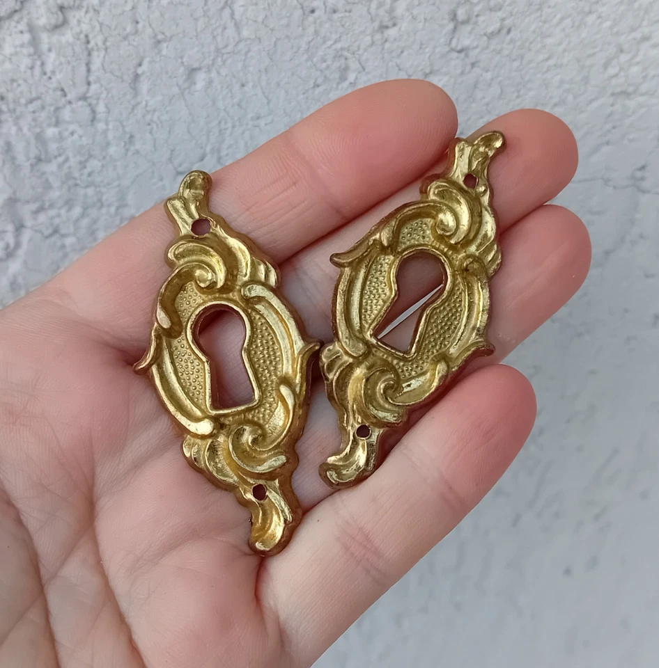 1  ENTRÉE DE CLÉ SERRURE DE MEUBLE en Laiton, 3 cm sur 6,2 cm    N°14C - Photo 4/4