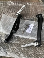 BMW S1000RR HP4 Competition: Sozius-Fußrasten-Anlage in TOP Zustand, wie NEU