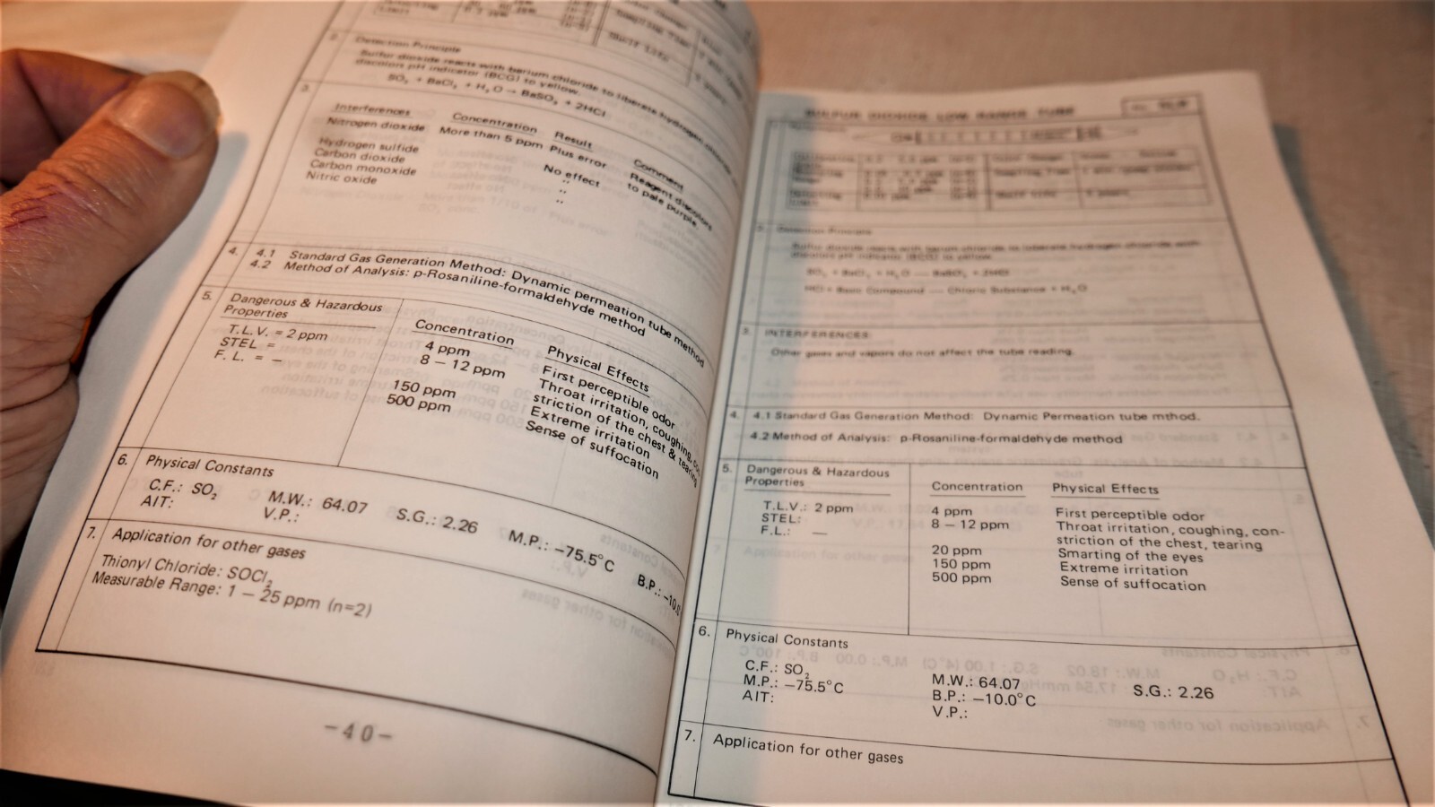 Sensidyne Gastec Model 800 Pump with Comprehensive Blue Book Manual