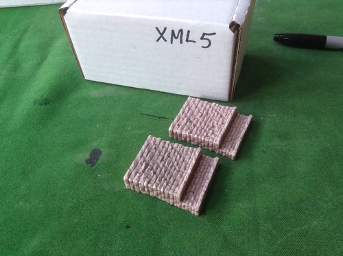 a pair of N scale, N gauge stone bridge abuttments - *single track * painted - Picture 2 of 5