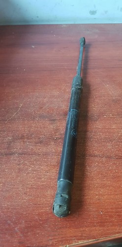 BMW 1er E81 E87 E87N Komplett Gasdruckfeder Kofferraumdeckel Set 7060622