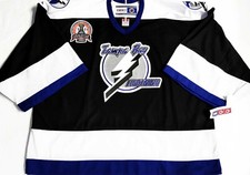 NWT-GOALIE CUT TAMPA BAY LIGHTNING 2004 STANLEY CUP PATCH CCM NHL HOCKEY JERSEY