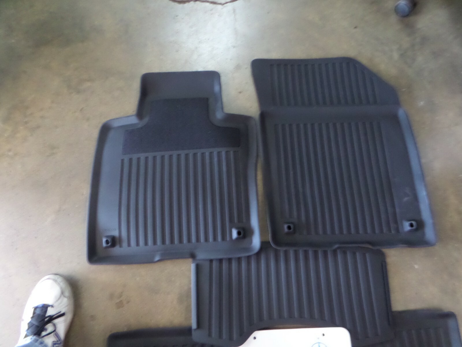 Genuine Volvo XC60 All Weather Rubber Floor Mats 5pc 32332378 OE OEM eBay