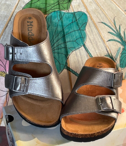 Mudd Cork Midsole Foot Bed Flat Sandal 8.5 9M Pewter Double Strap Buckle Comfort