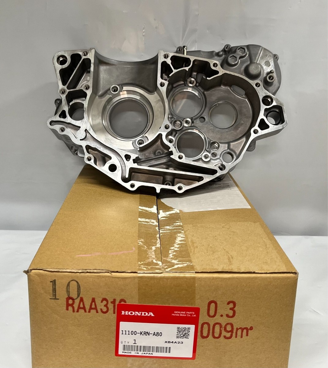 NEW GENUINE HONDA OEM RIGHT CRANKCASE 2014-2017 CRF250R New