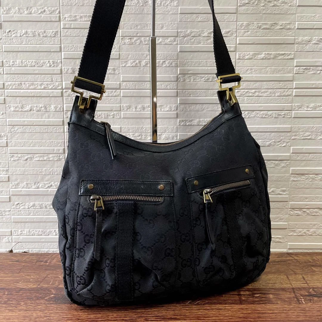 Sac bandoulière Gucci GG toile cuir GG noir noir or #PGI08Y