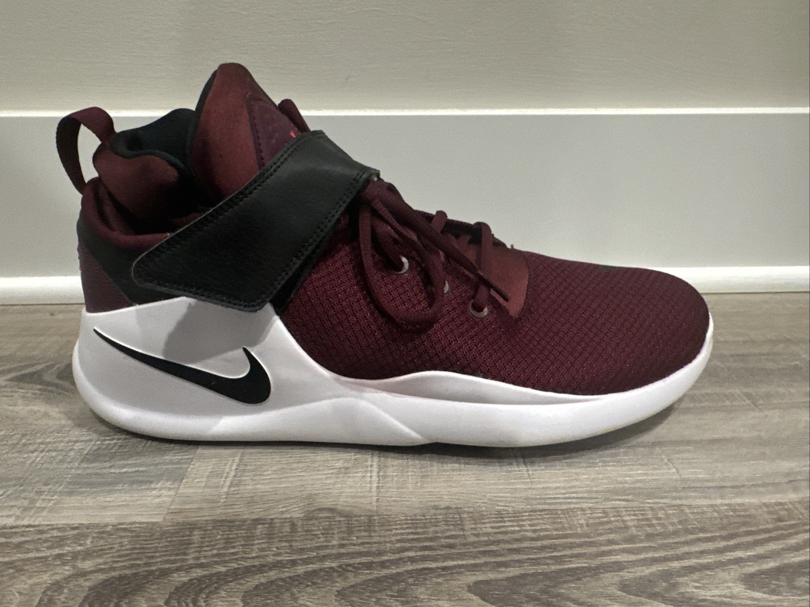 Nike Kwazi Maroon Sneakers Size 13 New Never Worn