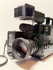 Sony CCD-V8AF 8mm Video Camcorder with Original Case Battery and AV Adapter