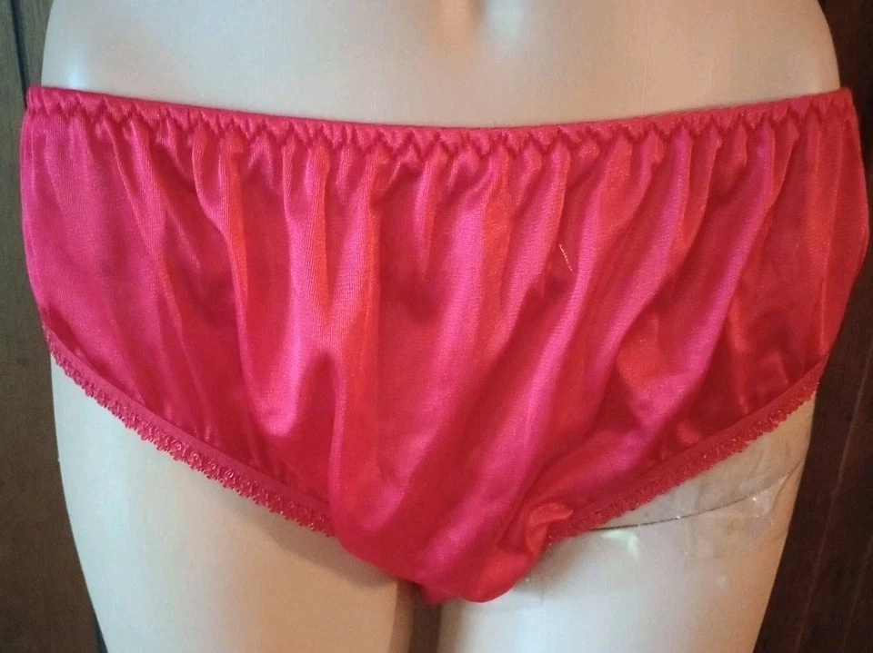 De Colección Estilo Bikini Panty S 9, 27-40 Unisex Sissy Hombres CD Mujeres Rojo Nylon Hecho a Mano  Foto 2 de 4