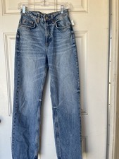 Zara Light Wash Blue Straight Leg High-Waisted Denim Women  s Jeans Size 2