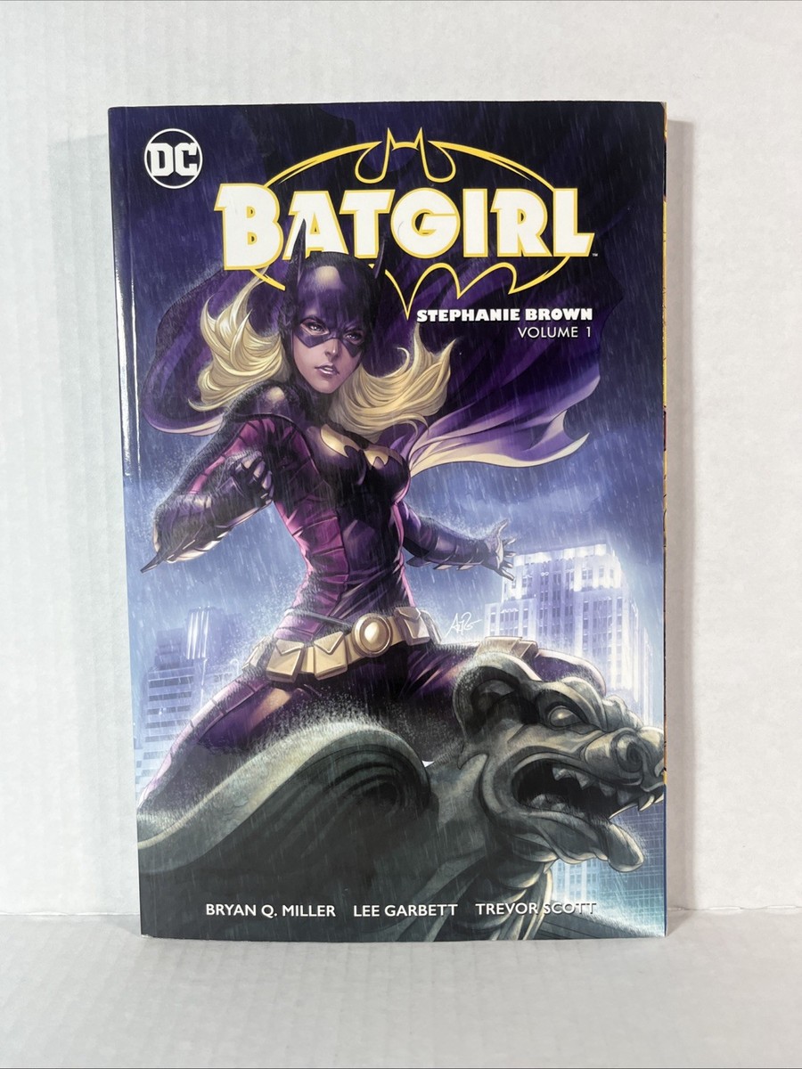 Batgirl: Stephanie Brown Vol 1 (DC Comics TPB 2017) 9781401269104
